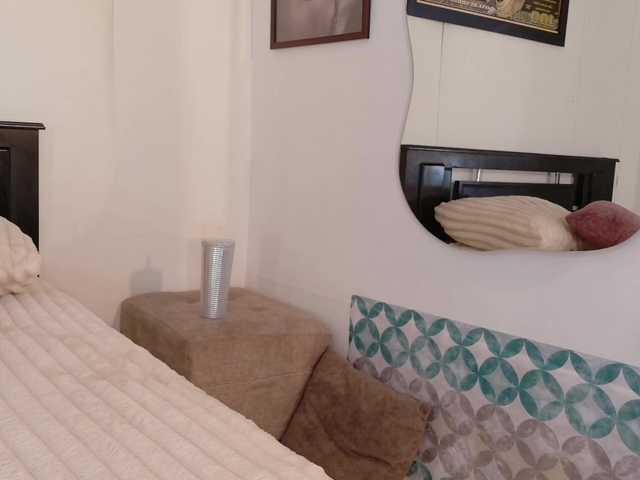 loretahorny25 live cam on BongaCams