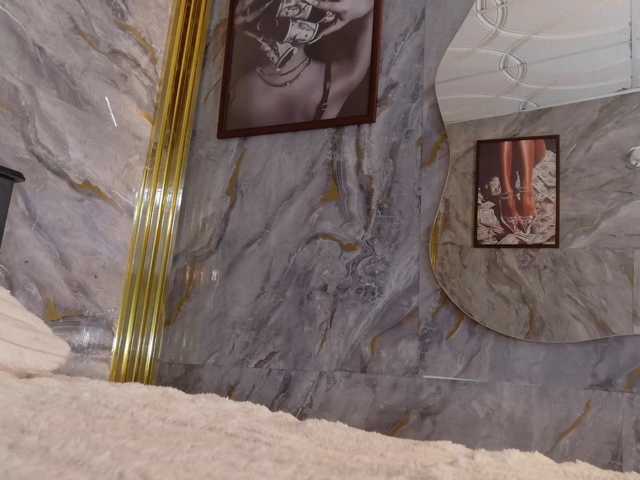 loretahorny25 live cam preview
