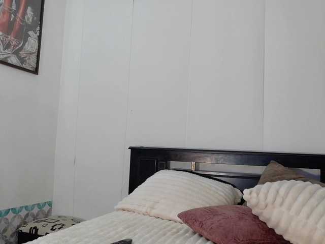 loretahorny25 live cam on BongaCams