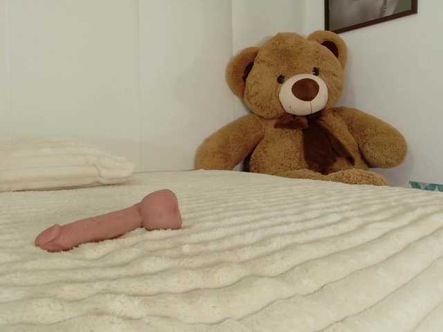 loretahorny25 live webcam show