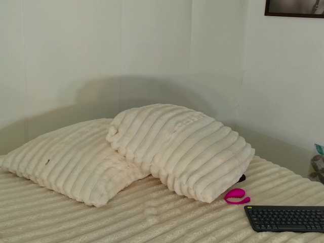 loretahorny25 live cam on BongaCams