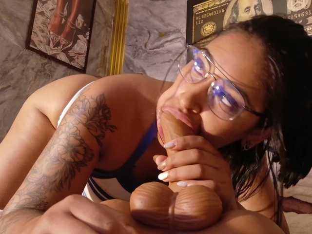 loretahorny25 live cam on BongaCams