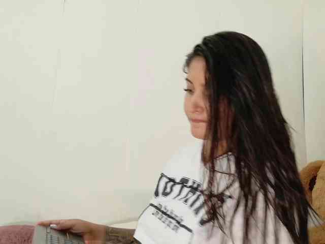 loretahorny25 webcam