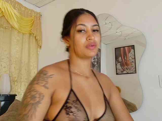 loretahorny25 webcam
