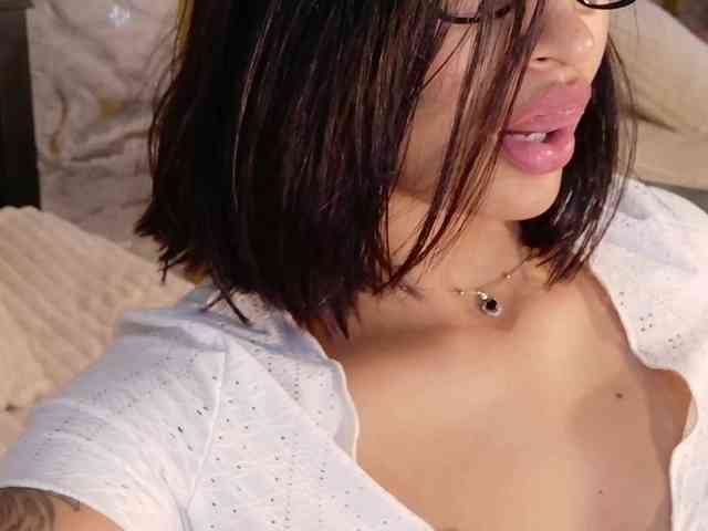 loretahorny25 webcam
