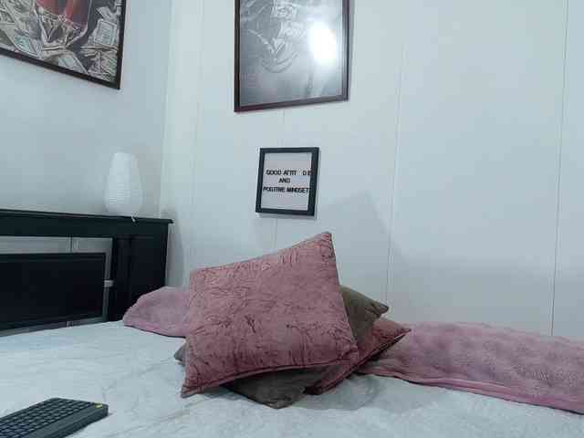 loretahorny25