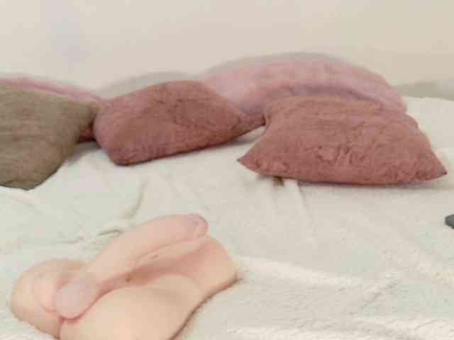 loretahorny25 webcam