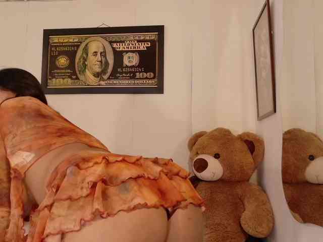 loretahorny25 webcam