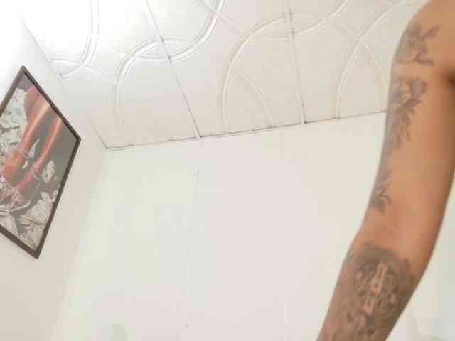 loretahorny25 webcam