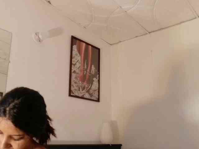 loretahorny25 webcam