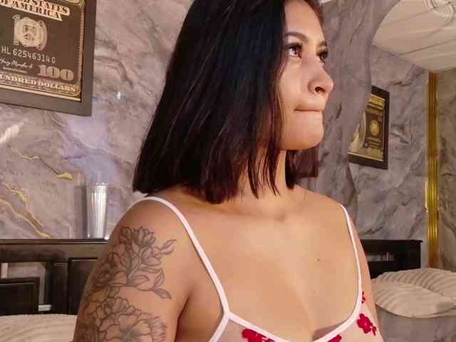 loretahorny25 webcam
