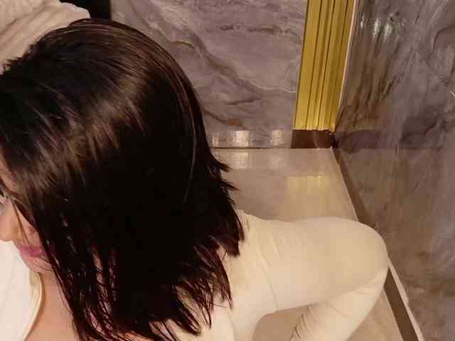 loretahorny25 webcam