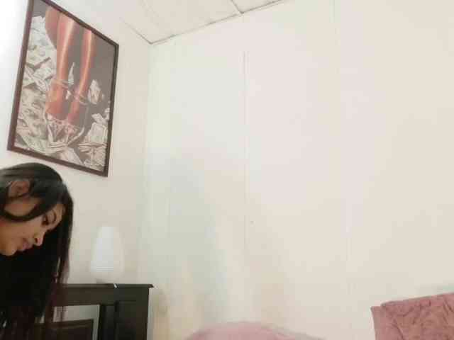 loretahorny25 webcam