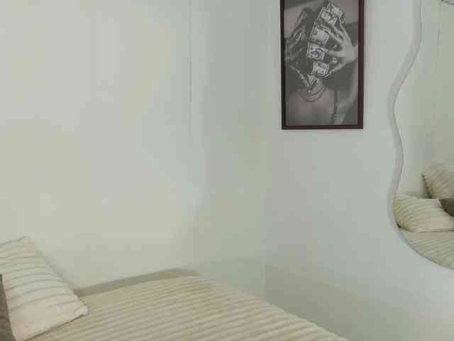 loretahorny25 webcam