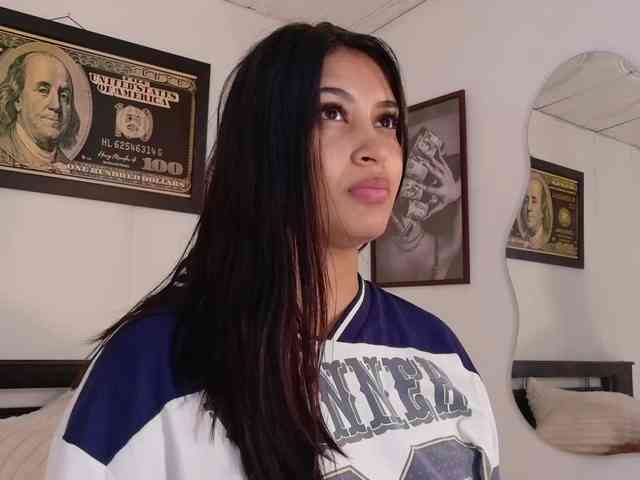 loretahorny25 webcam