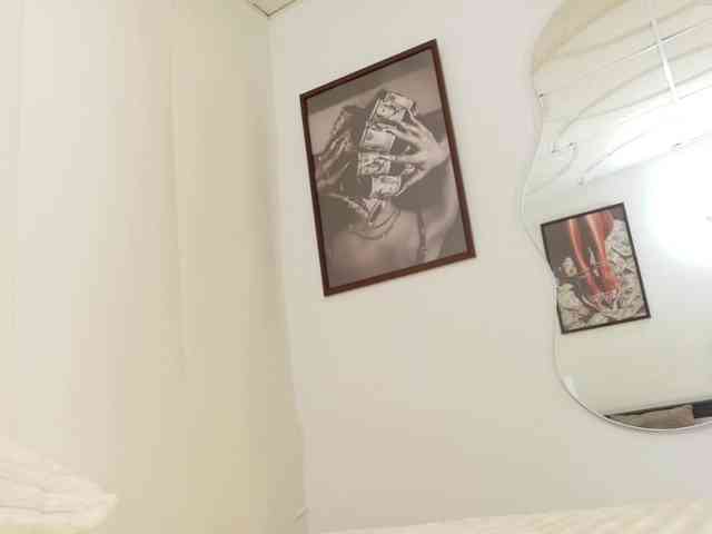 loretahorny25 webcam