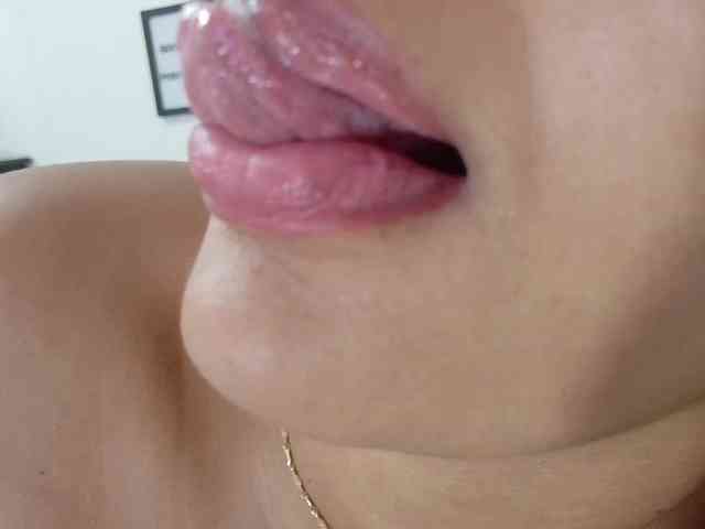 loretahorny25 webcam
