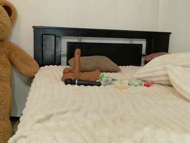 loretahorny25 webcam