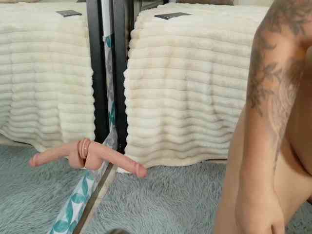 loretahorny25 webcam
