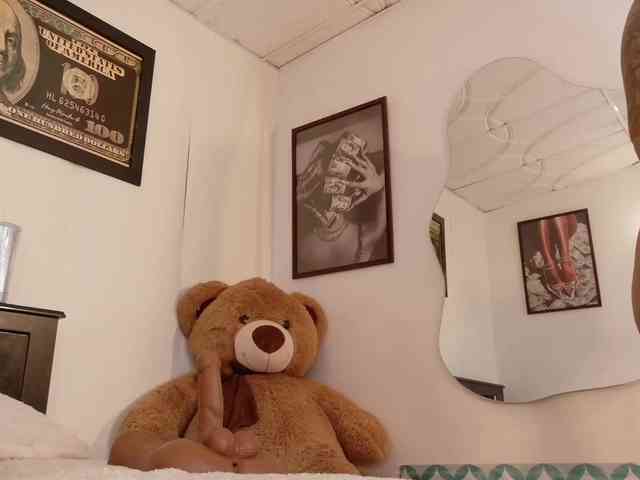 loretahorny25 webcam