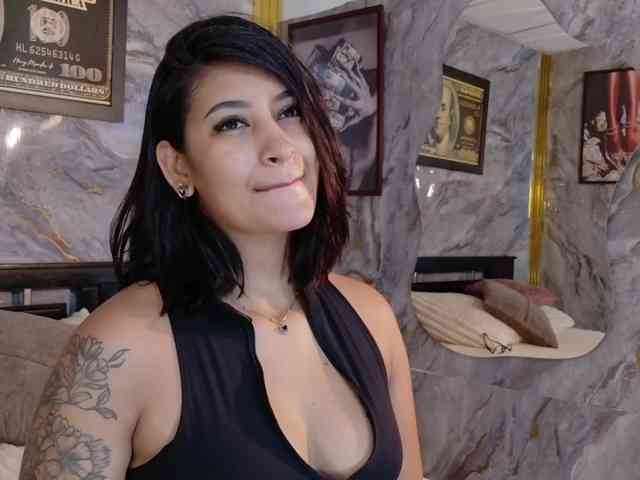 loretahorny25 webcam