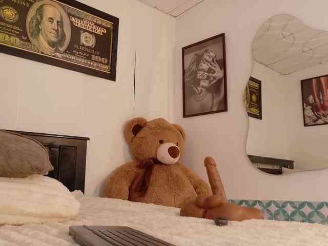 loretahorny25 webcam