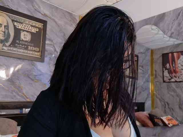 loretahorny25 webcam
