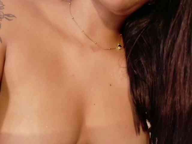 loretahorny25 webcam
