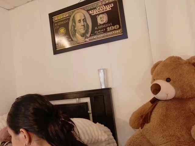 loretahorny25 webcam