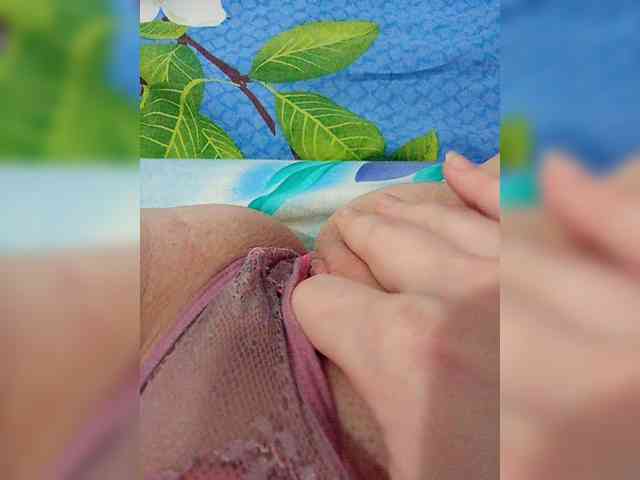 SexyKiss1 webcam
