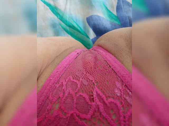 SexyKiss1 webcam
