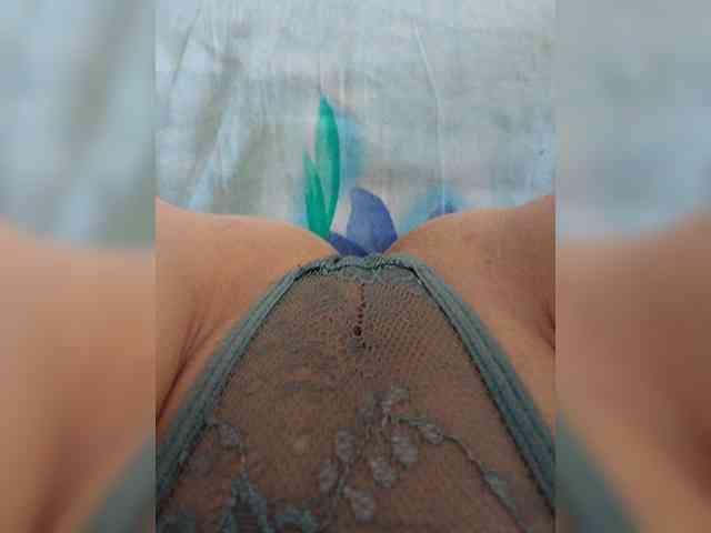 SexyKiss1