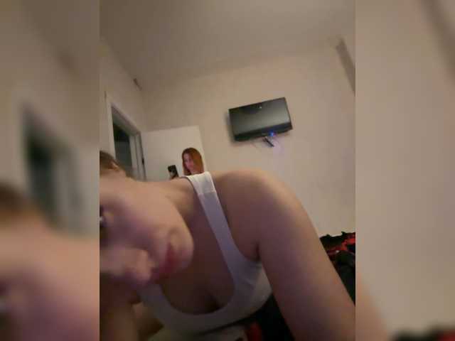 Yly-1 live cam on BongaCams