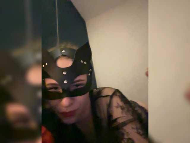 Yly-1 live cam on BongaCams
