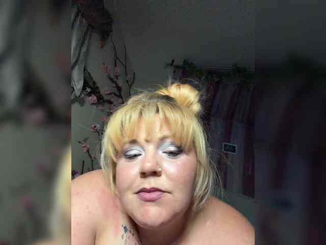 LunaHaze042 webcam