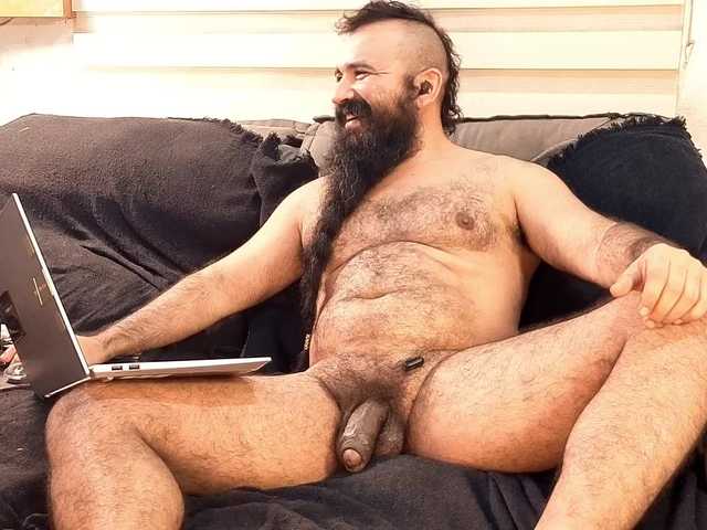 Bearded-Smoker