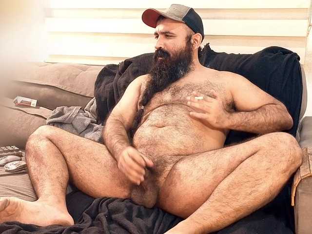 Bearded-Smoker live webcam show