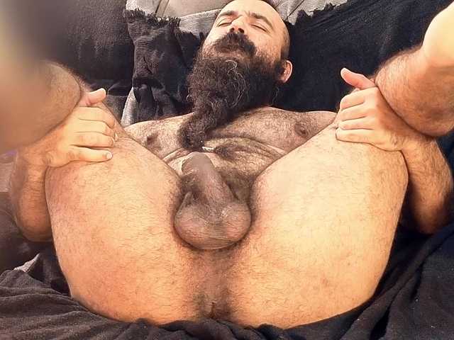 Bearded-Smoker