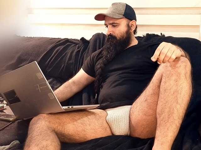 Bearded-Smoker live stream preview
