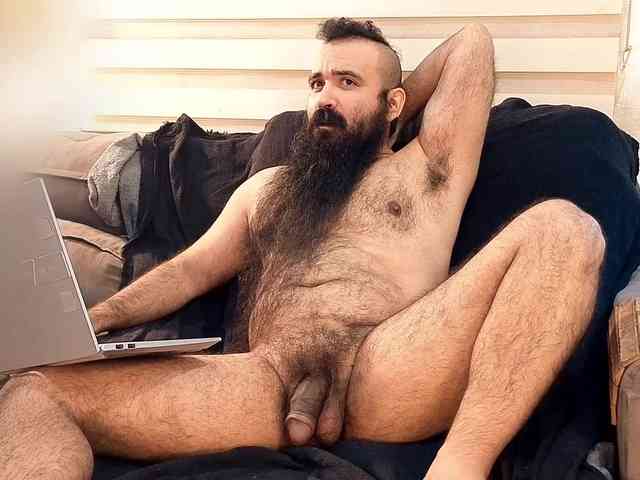 Bearded-Smoker