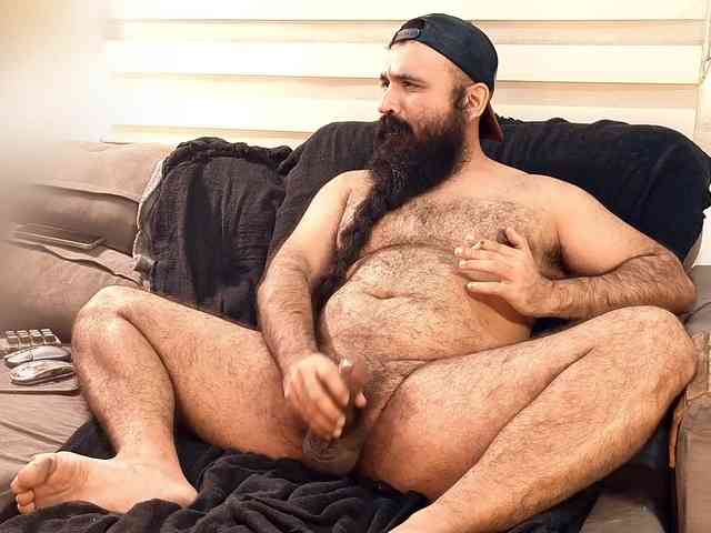 Bearded-Smoker Live Webcam on BongaCams