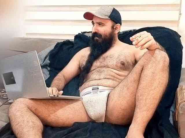 Bearded-Smoker