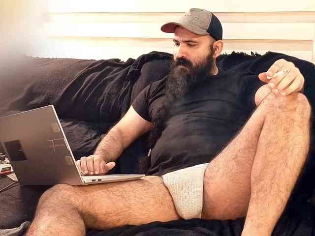 Bearded-Smoker