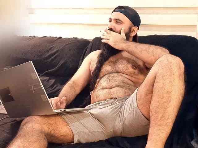 Bearded-Smoker