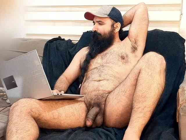 Bearded-Smoker