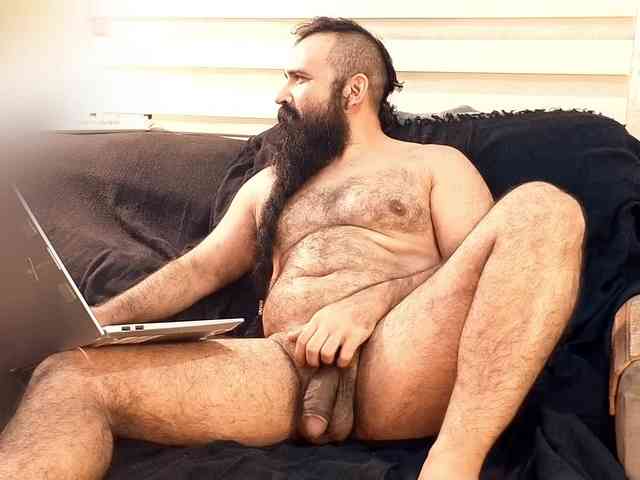 Bearded-Smoker