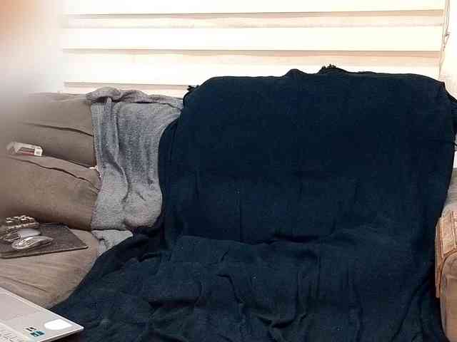 Bearded-Smoker Sex Cam Show