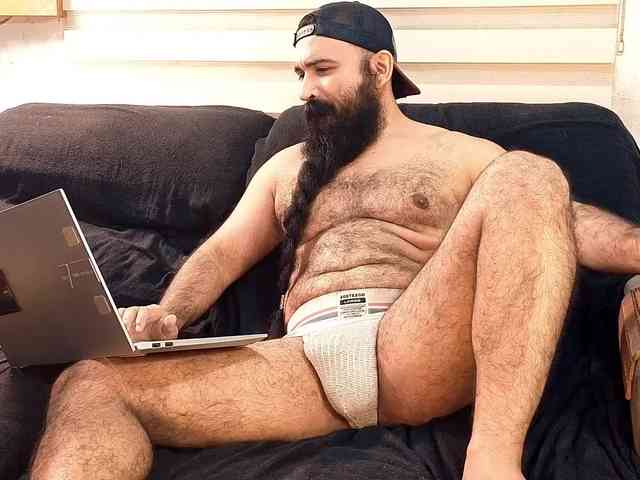 Bearded-Smoker
