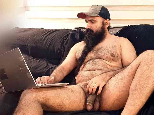 Bearded-Smoker