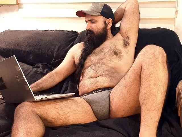 Bearded-Smoker